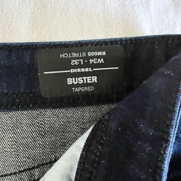 SOLD!!  🎉HOST PICK🎉 Diesel Jeans Size 34 x 32 - Picture 3 of 10